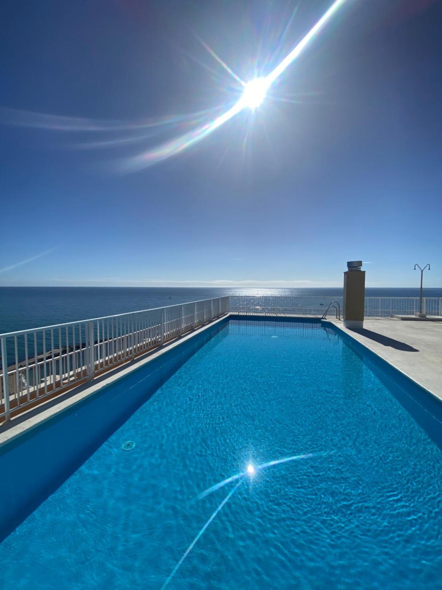 Marbella Beachfront Edificio Mayoral Primera Linea De Playa Y Centro Ciudad Con Barco Opcional Exterior foto